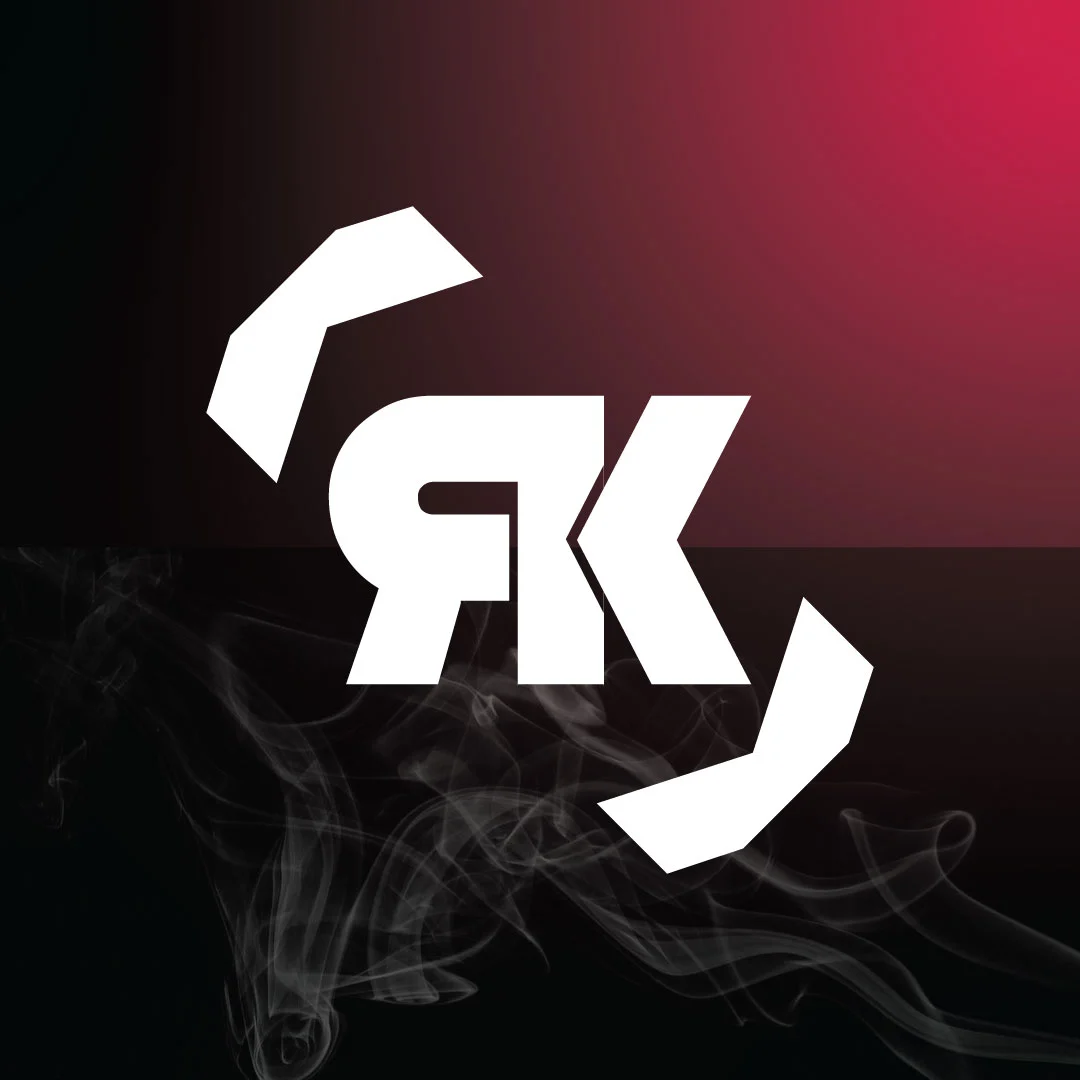 Richard-Kmet-Logo-biele Richard Kmeť - logo